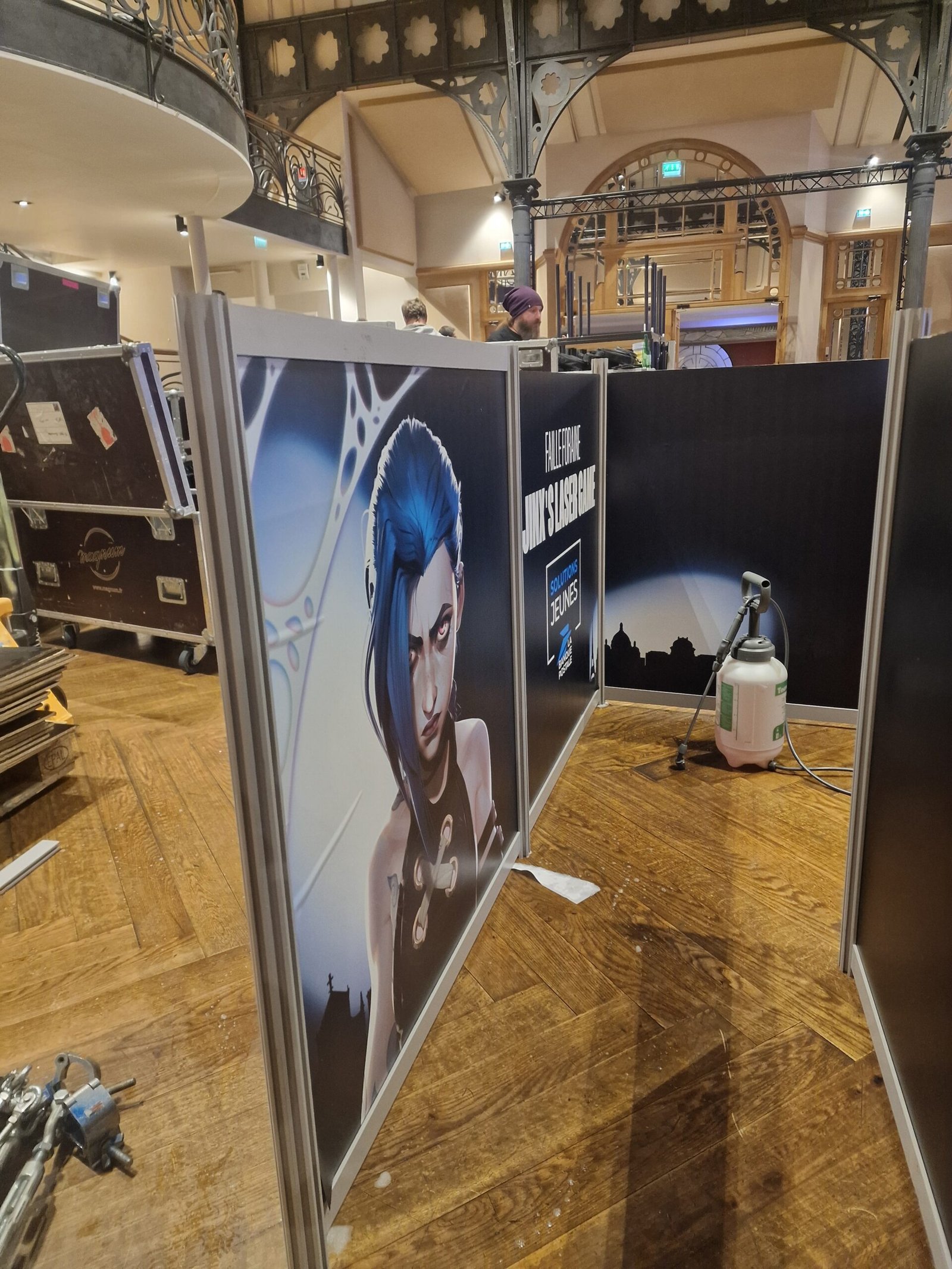 Fabrication et installation des supports Arcane
