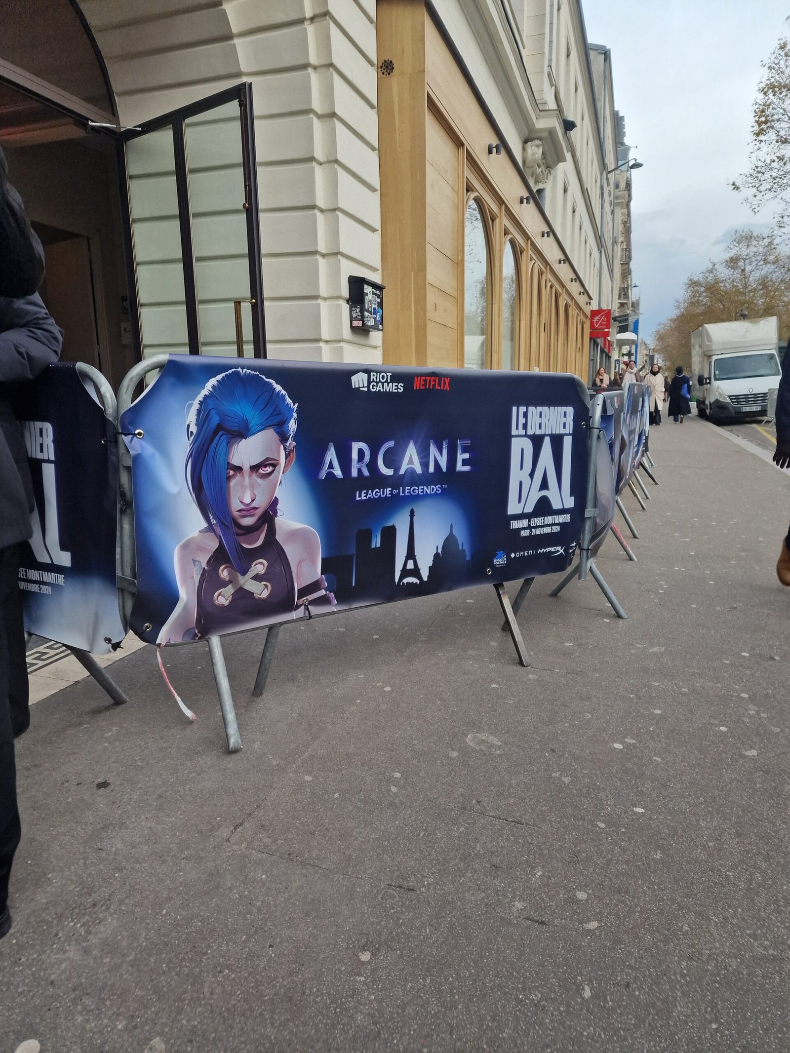 Fabrication et installation des supports Arcane